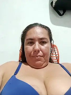 Snapshot of yyuly chatting on October 2025 03:47:02 PM yyuly online show from October 2025 03:47:02 PM
