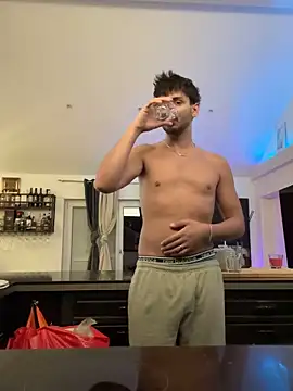 Gipsyboysteve online show from February 2026 12:30:01 AM