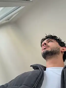 Gipsyboysteve online show from March 2026 12:09:02 PM