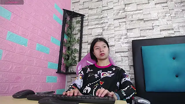 maily can online show from November 2025 12:49:02 PM