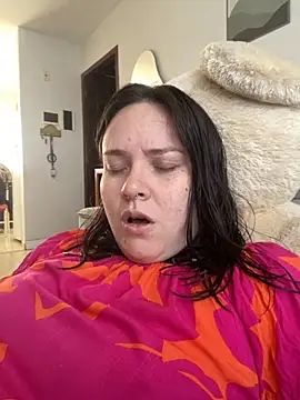 Snapshot of Kendra_Mystika chatting on September 2025 04:24:02 PM Kendra Mystika online show from September 2025 04:24:02 PM