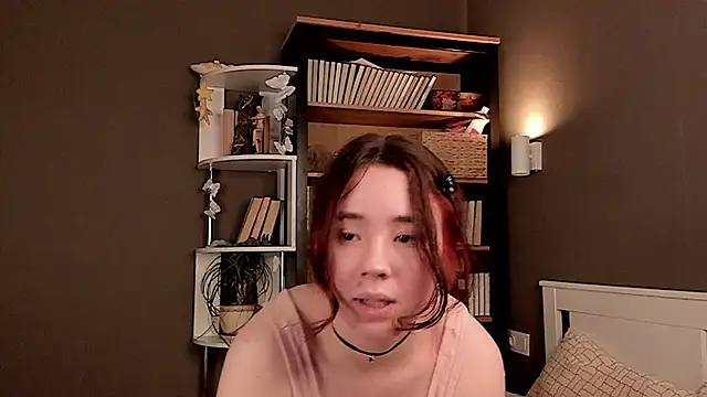 Snapshot of AlbertaClack chatting on November 2025 12:19:02 PM AlbertaClack online show from November 2025 12:19:02 PM