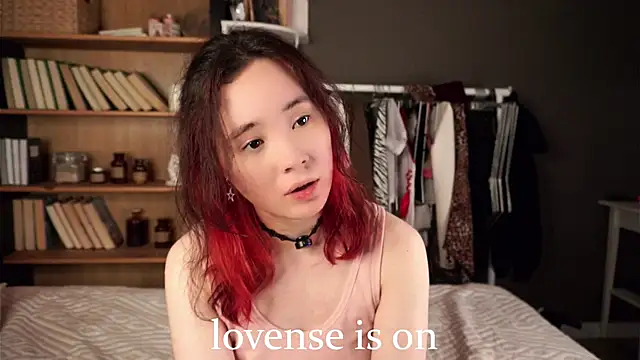 Snapshot of AlbertaClack chatting on November 2025 11:37:01 AM AlbertaClack online show from November 2025 11:37:01 AM