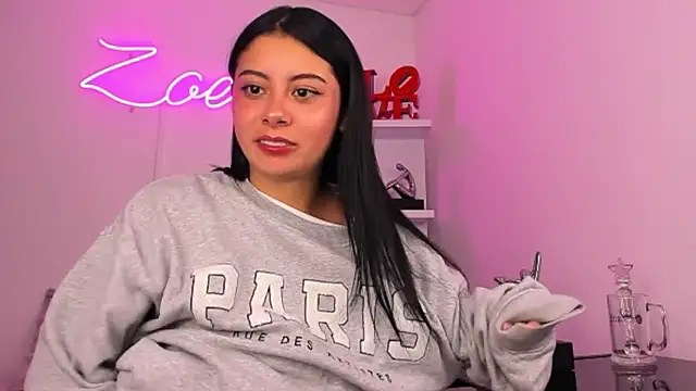 zoecams1 online show from February 2026 06:16:01 PM