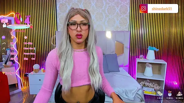 Shinedark tay1 online show from September 2025 03:38:02 AM