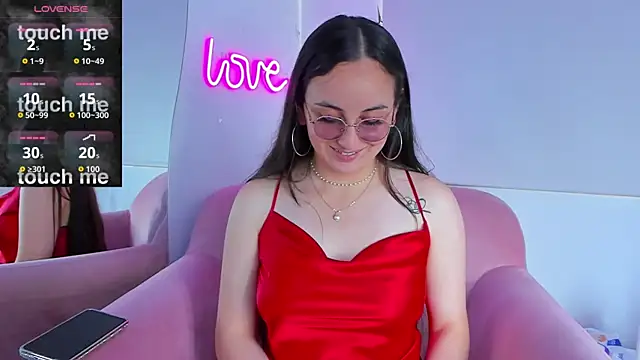 selene swee online show from November 2025 06:45:02 PM