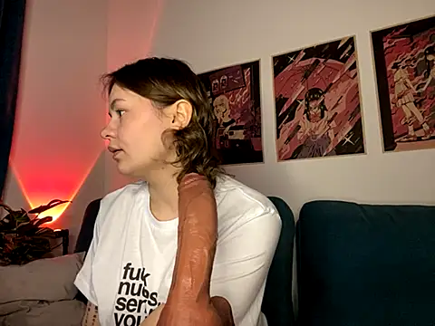 Snapshot of MoonIvy_ chatting on September 2025 05:09:02 PM MoonIvy online show from September 2025 05:09:02 PM