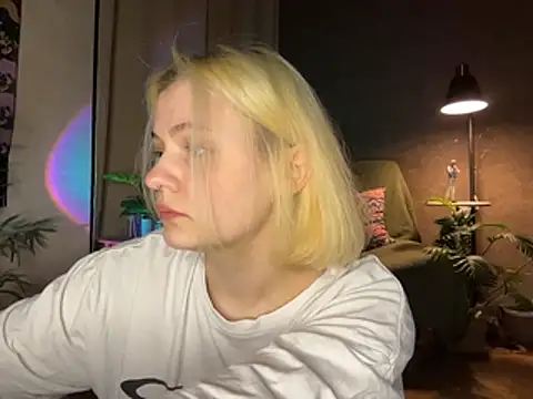 MoonIvy  online show from June 2026 08:06:01 PM