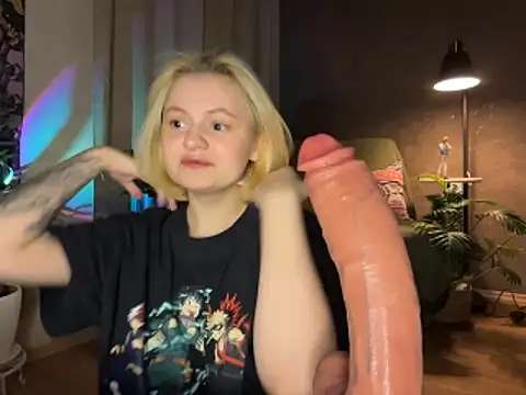 MoonIvy  online show from June 2026 07:22:02 PM