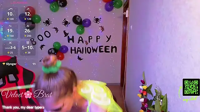 QueenInSilence online show from October 2025 10:16:01 PM