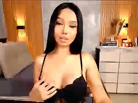 Snapshot of MiaFuckingWill chatting on April 2026 11:47:01 AM MiaFuckingWill online show from April 2026 11:47:01 AM