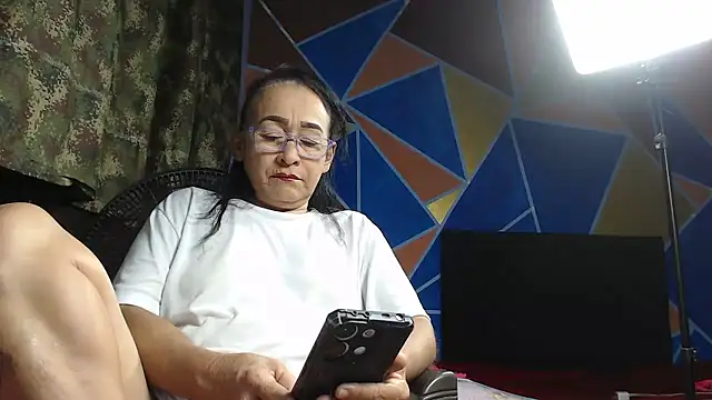 maggi hotsson online show from January 2026 10:38:02 PM