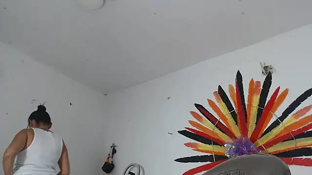 maggi hotsson online show from April 2026 04:52:02 AM