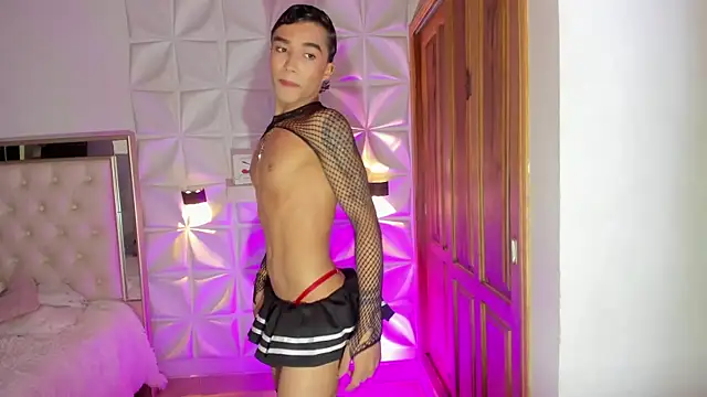 Wyatt Rose online show from November 2025 04:13:01 AM