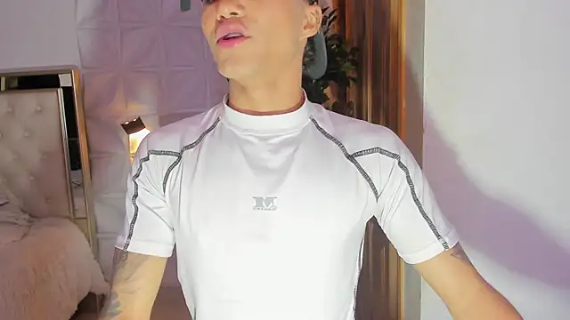 Wyatt Rose online show from November 2025 03:40:01 AM