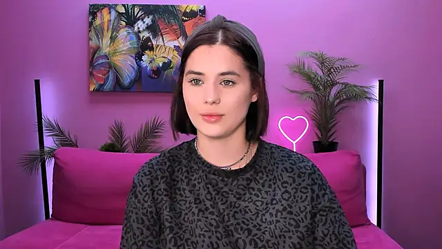 lil angel  online show from October 2025 09:10:02 AM