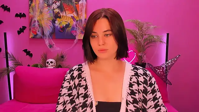 lil angel  online show from November 2025 12:19:01 PM