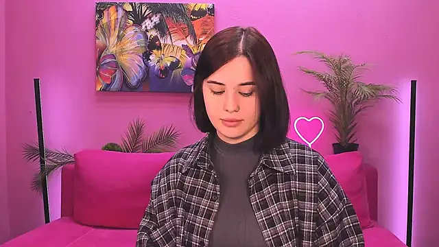 lil angel  online show from November 2025 12:38:01 PM