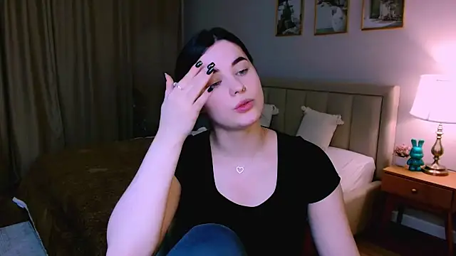 lil angel  online show from March 2026 10:24:02 PM