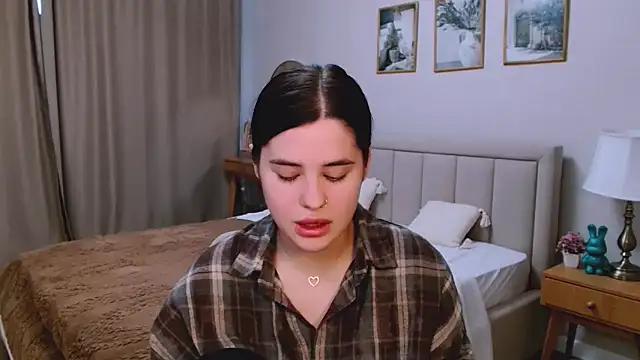 lil angel  online show from February 2026 02:28:02 PM