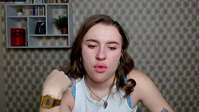 JuliaTopp  online show from November 2025 04:01:01 AM