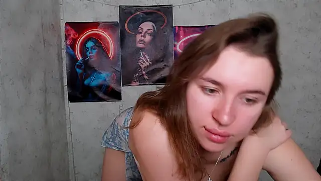 JuliaTopp  online show from November 2025 04:00:02 AM