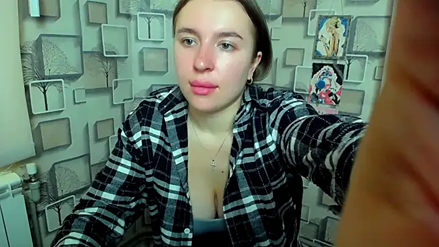 JuliaTopp  online show from September 2025 05:47:01 AM