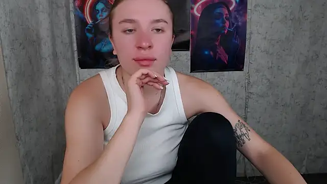 JuliaTopp  online show from September 2025 07:47:02 PM