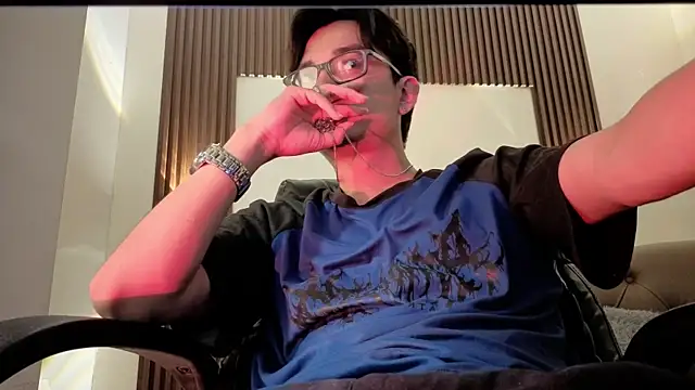 davoxer online show from May 2026 03:43:01 AM