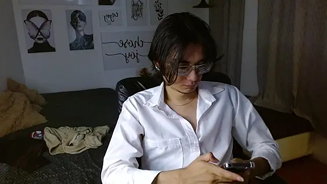 Snapshot of davoxer chatting on November 2025 03:32:01 AM davoxer online show from November 2025 03:32:01 AM