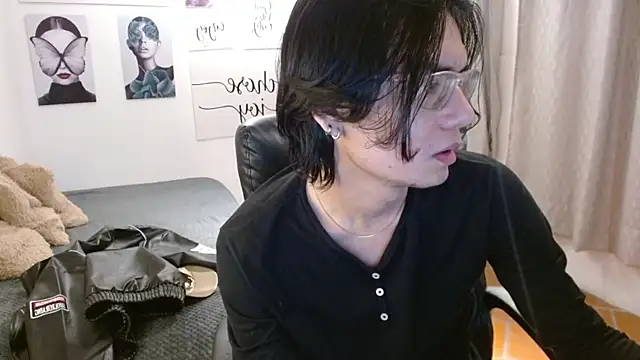 Snapshot of davoxer chatting on October 2025 03:16:02 AM davoxer online show from October 2025 03:16:02 AM