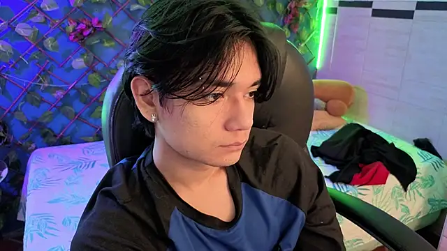 davoxer online show from March 2026 04:12:01 AM