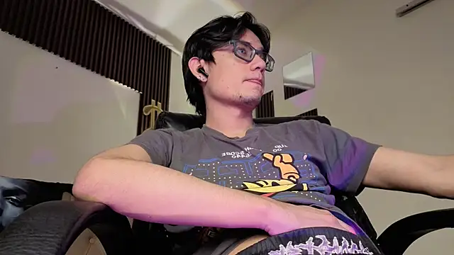Snapshot of davoxer chatting on June 2026 03:44:01 AM davoxer online show from June 2026 03:44:01 AM