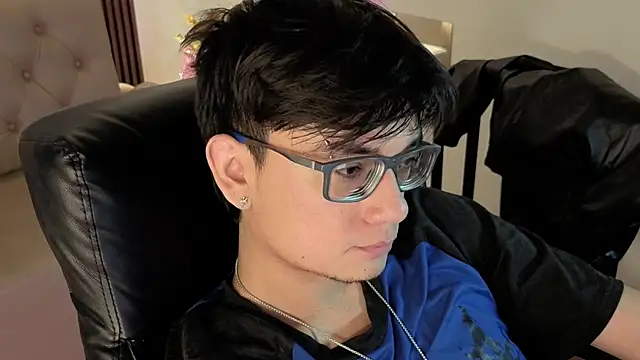 davoxer online show from April 2026 03:57:02 AM