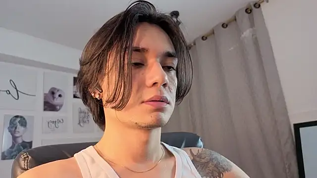 davoxer online show from December 2025 03:39:02 AM