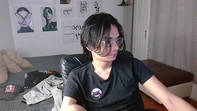 Snapshot of davoxer chatting on November 2025 03:54:02 AM davoxer online show from November 2025 03:54:02 AM