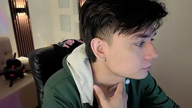 davoxer online show from April 2026 03:36:02 AM