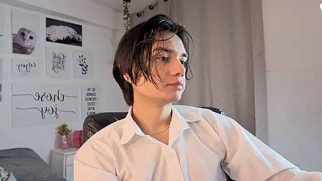 Snapshot of davoxer chatting on November 2025 04:02:02 AM davoxer online show from November 2025 04:02:02 AM