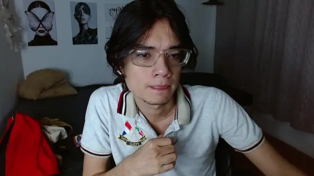 Snapshot of davoxer chatting on October 2025 03:41:01 AM davoxer online show from October 2025 03:41:01 AM