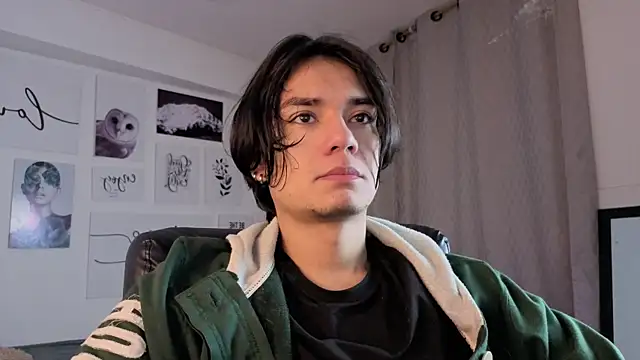 Snapshot of davoxer chatting on December 2025 04:00:01 AM davoxer online show from December 2025 04:00:01 AM