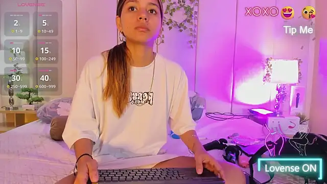 mia rousse25 online show from April 2026 02:06:01 AM