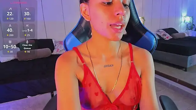 mia rousse25 online show from December 2025 01:32:02 PM