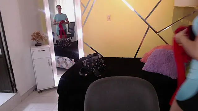 shirleyrojas online show from November 2025 08:12:01 PM