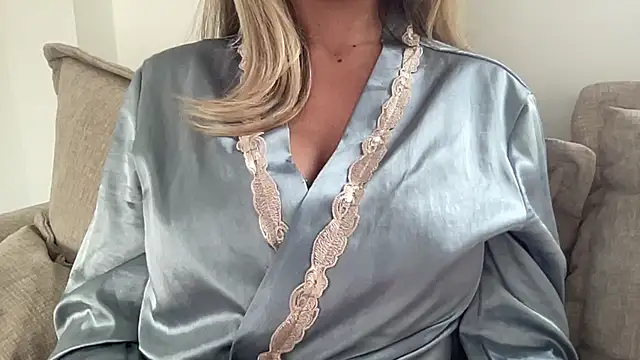 BombshellBunny online show from September 2025 12:55:01 PM