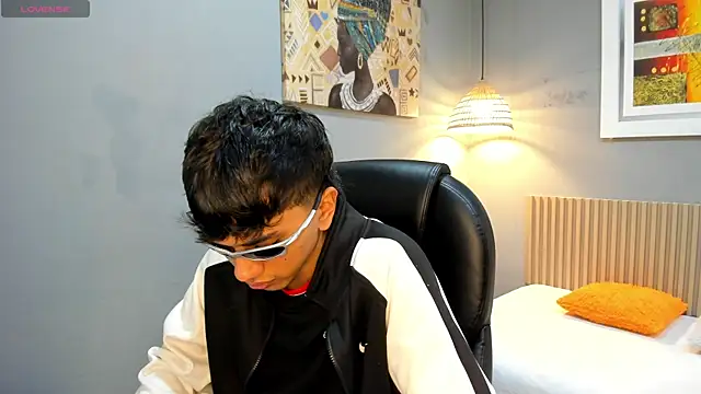 markbowie online show from March 2026 07:48:02 PM