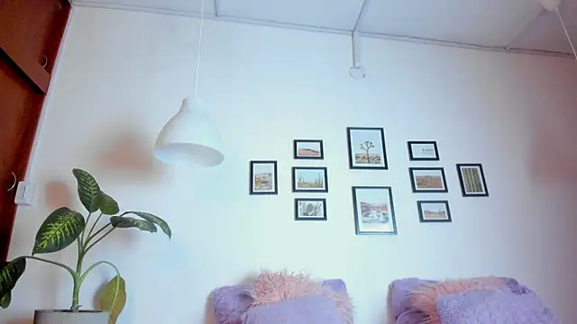 Coco joness online show from November 2025 07:51:02 PM