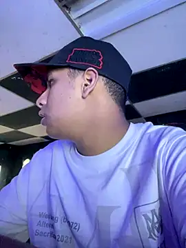 IsaacBlack  online show from November 2025 10:48:01 PM