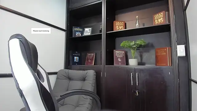 IsaacBlack  online show from November 2025 04:38:02 AM