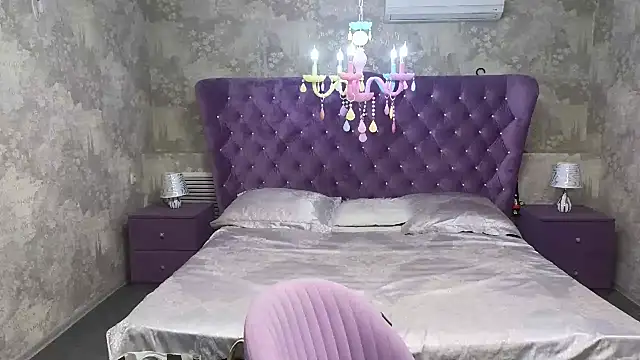 Anna Kenann online show from October 2025 07:10:01 AM