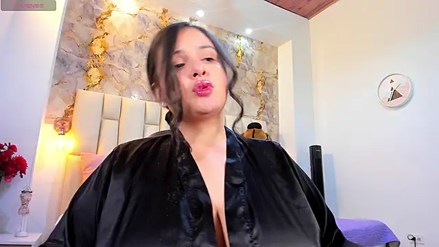 cloe galee online show from February 2026 05:14:02 AM